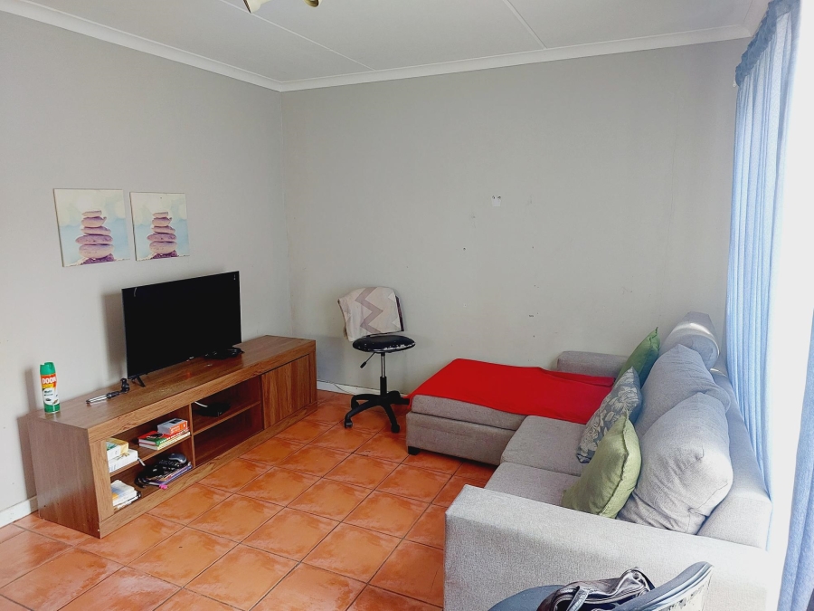 2 Bedroom Property for Sale in Sanlamhof Western Cape